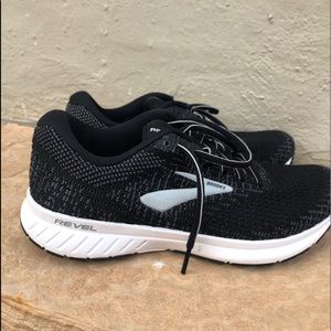Running shoes